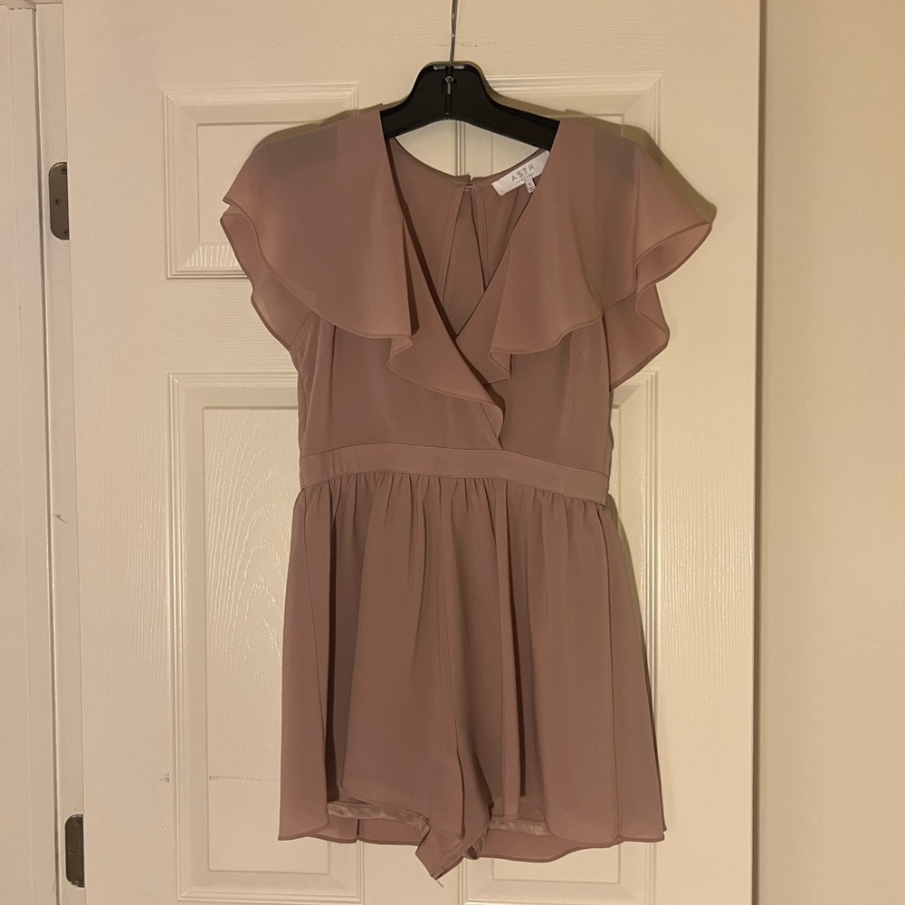 Chic Mauve Ruffle Romper